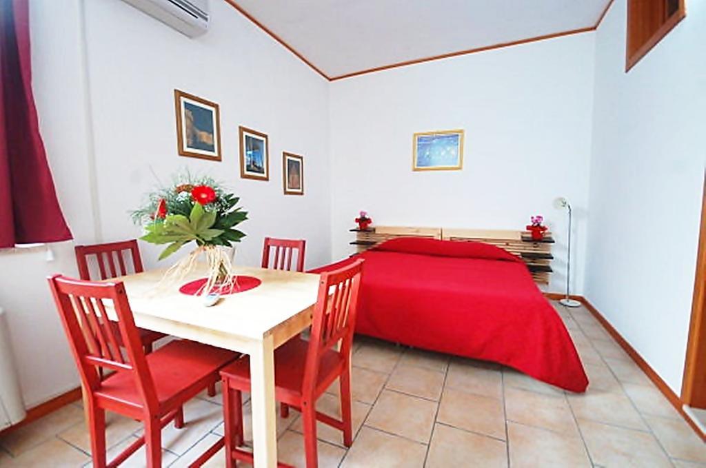 Hotel Residence Lupiae Lecce Extérieur photo