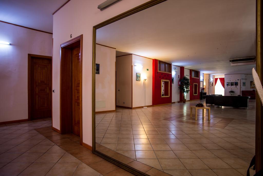 Hotel Residence Lupiae Lecce Extérieur photo