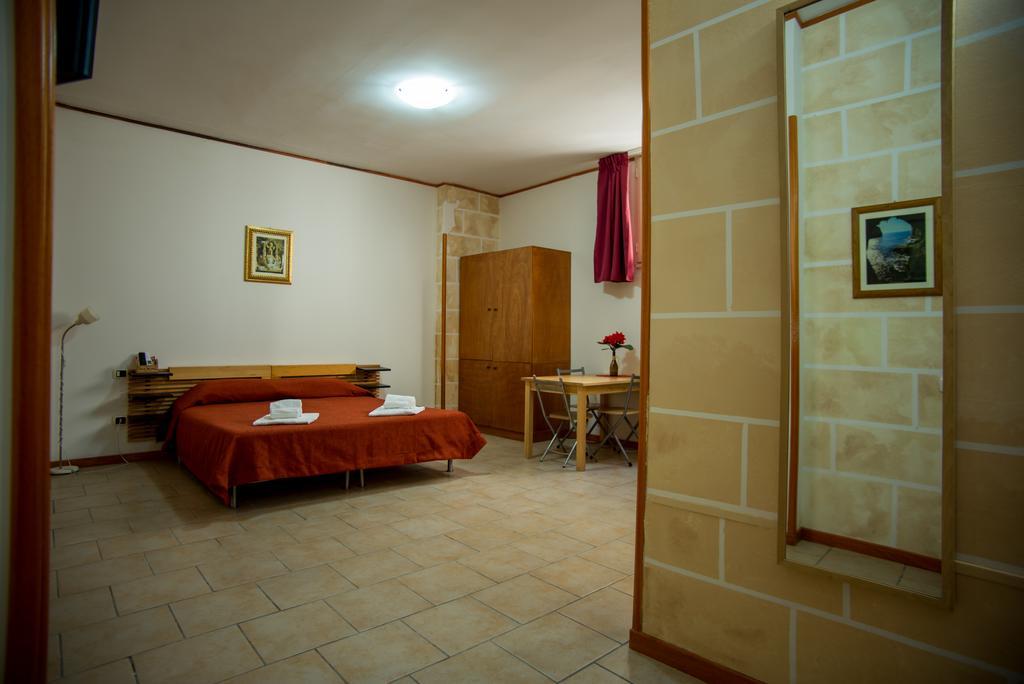 Hotel Residence Lupiae Lecce Extérieur photo