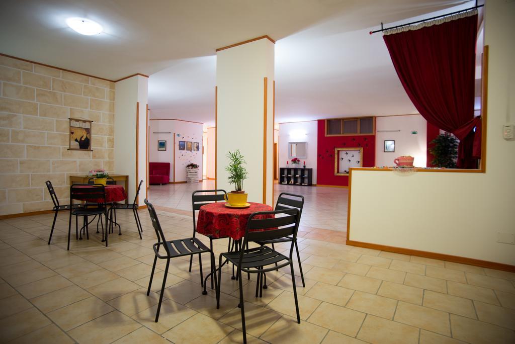 Hotel Residence Lupiae Lecce Extérieur photo