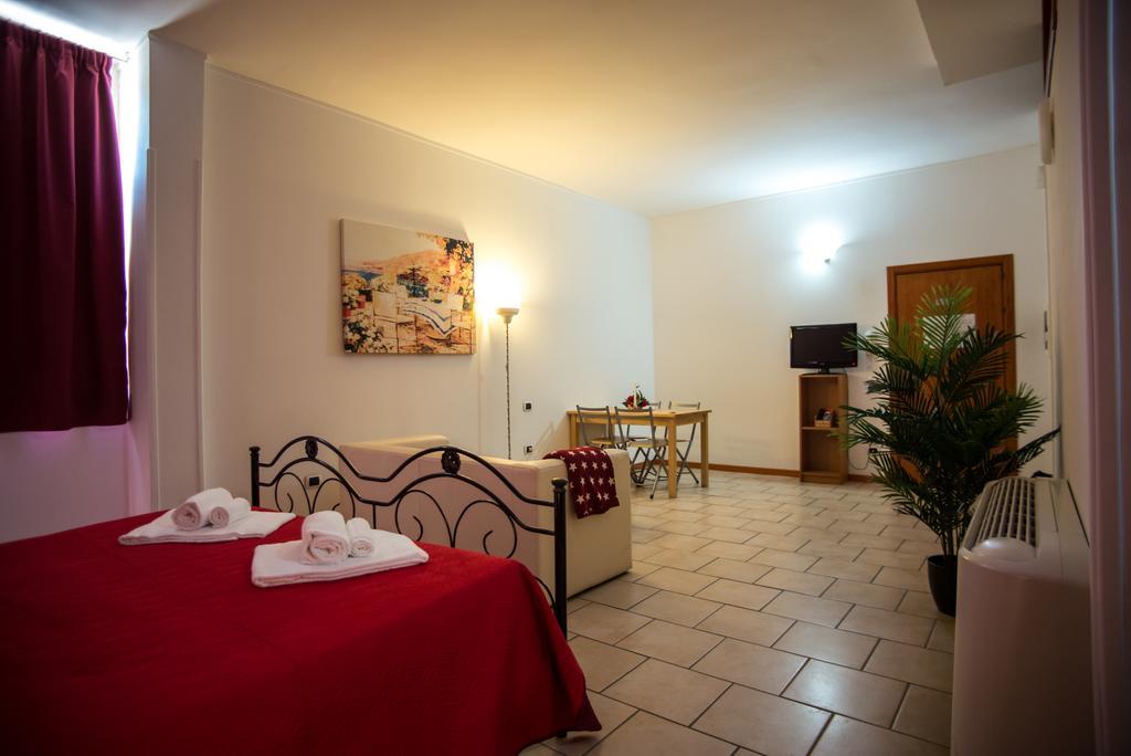 Hotel Residence Lupiae Lecce Extérieur photo