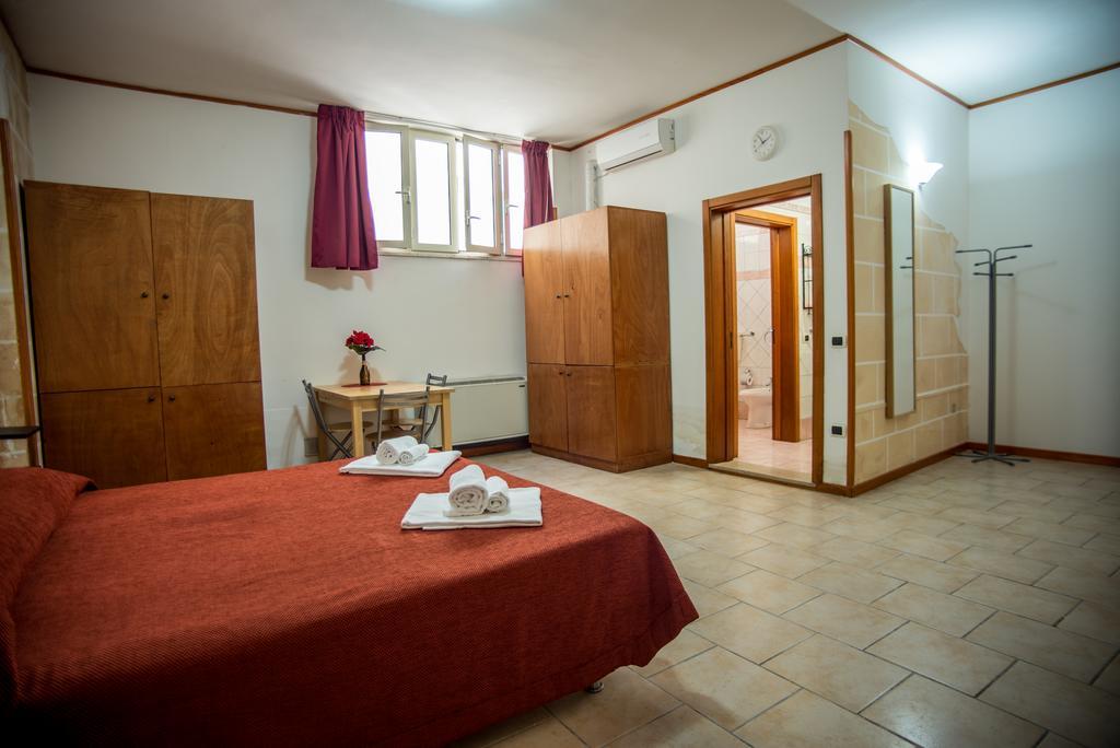 Hotel Residence Lupiae Lecce Extérieur photo