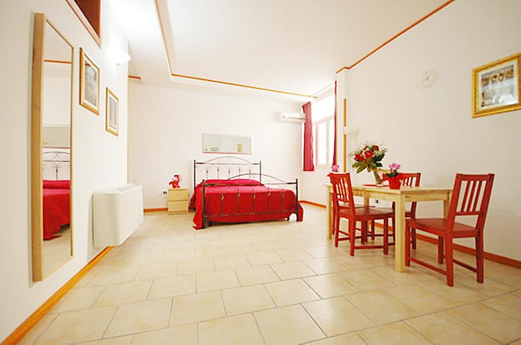 Hotel Residence Lupiae Lecce Extérieur photo